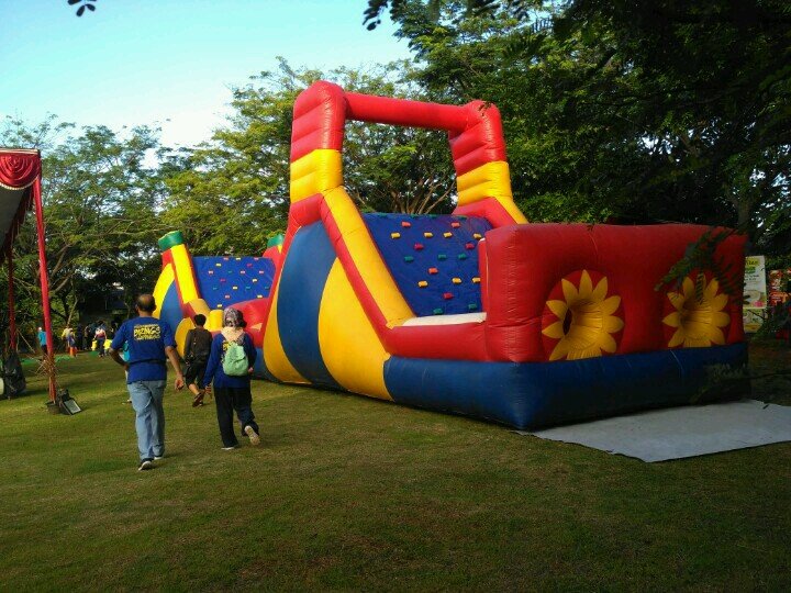 Rental Unit Permainan Race Obstacle Kategori Bounching Inflatables | Sewa Game Event - Global Master Game - Global Master Game