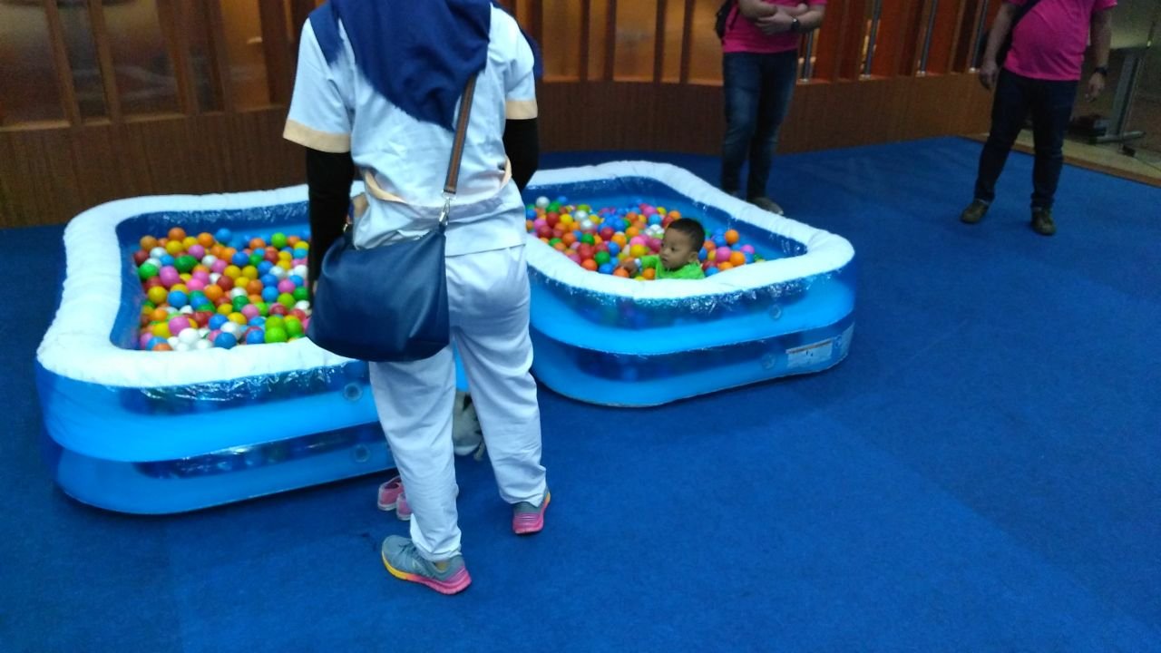 Rental Unit Permainan Ball Pool Kategori Bounching Inflatables | Sewa Game Event - Global Master Game - Global Master Game