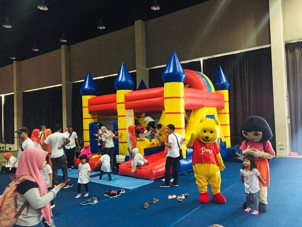 Rental Unit Permainan Red Castle Kategori Bounching Inflatables | Sewa Game Event - Global Master Game - Global Master Game