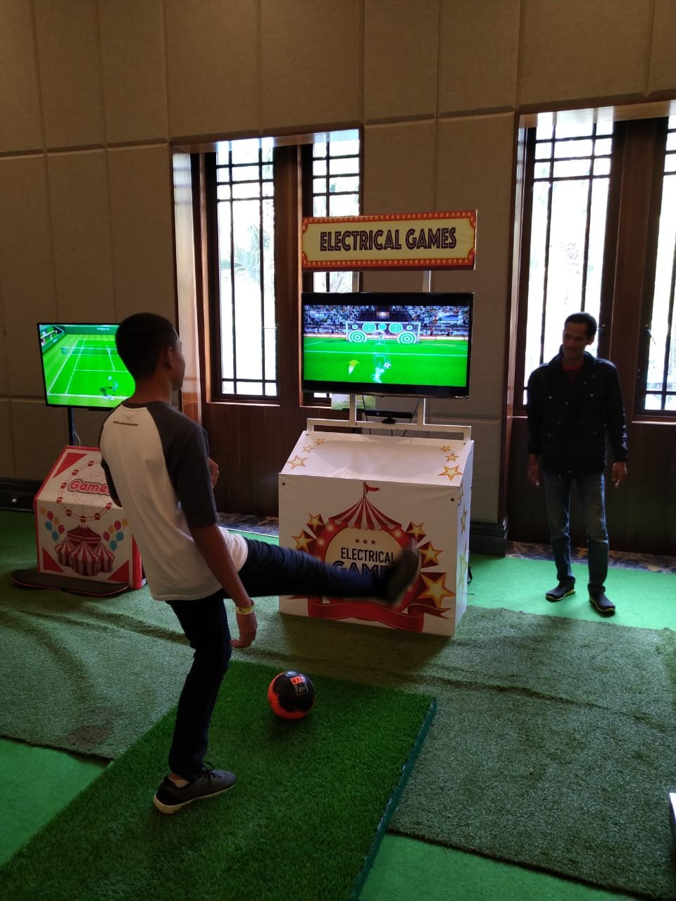 Rental Unit Permainan Gogo Goal Kategori VR (virtual Reality) | Sewa Game Event - Global Master Game - Global Master Game