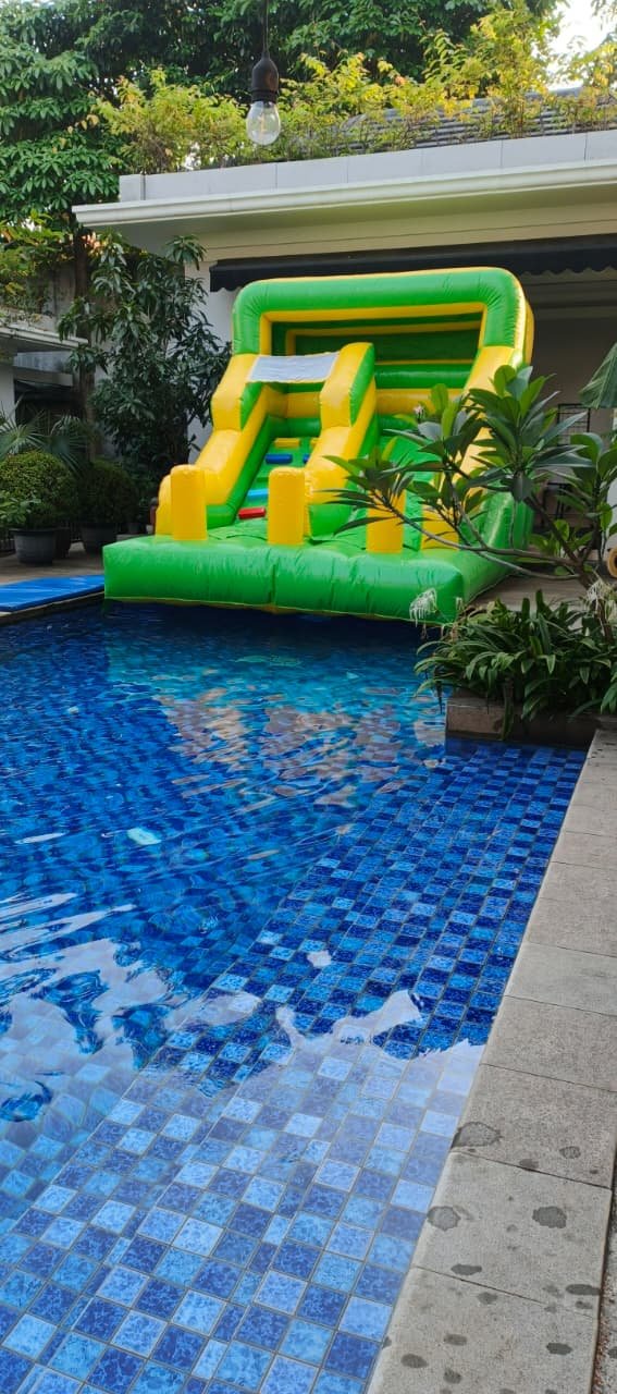Foto Unit Green Slide Inflatable - Global Master Game